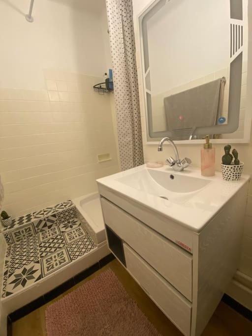 T4 A Deux Pas De La Gare St Charles Apartment
