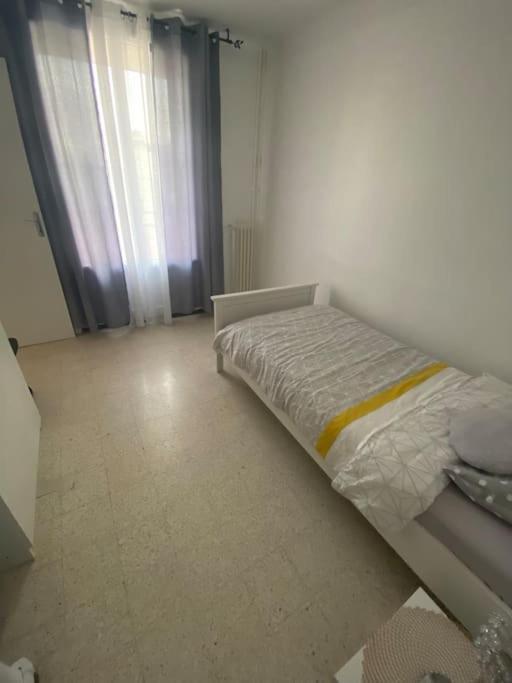 Apartment T4 A Deux Pas De La Gare St Charles Marseilles